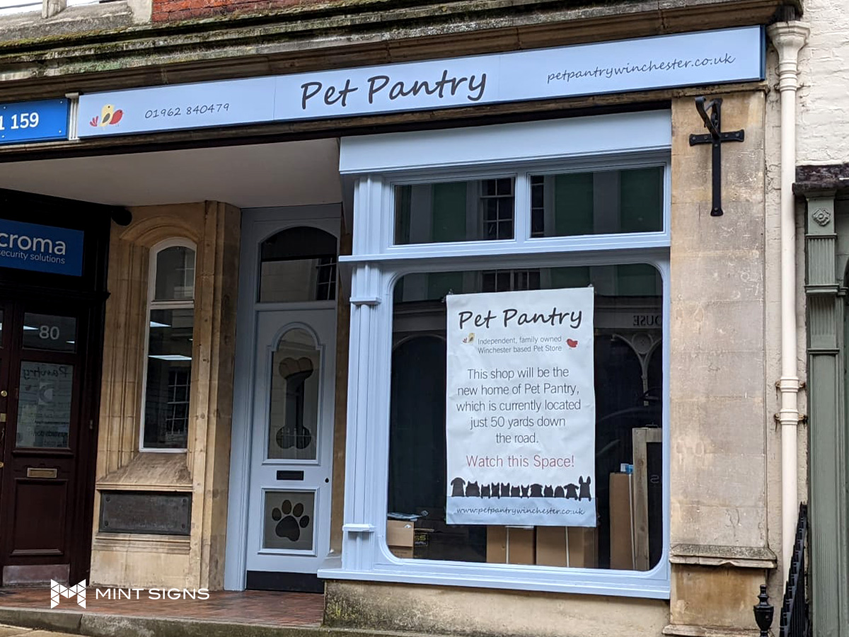 retail-pet-pantry-storefront