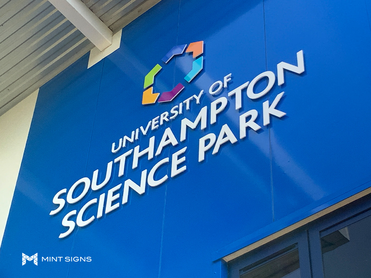 uni-soton-science-centre-ext-flat-cut-lettering-sign